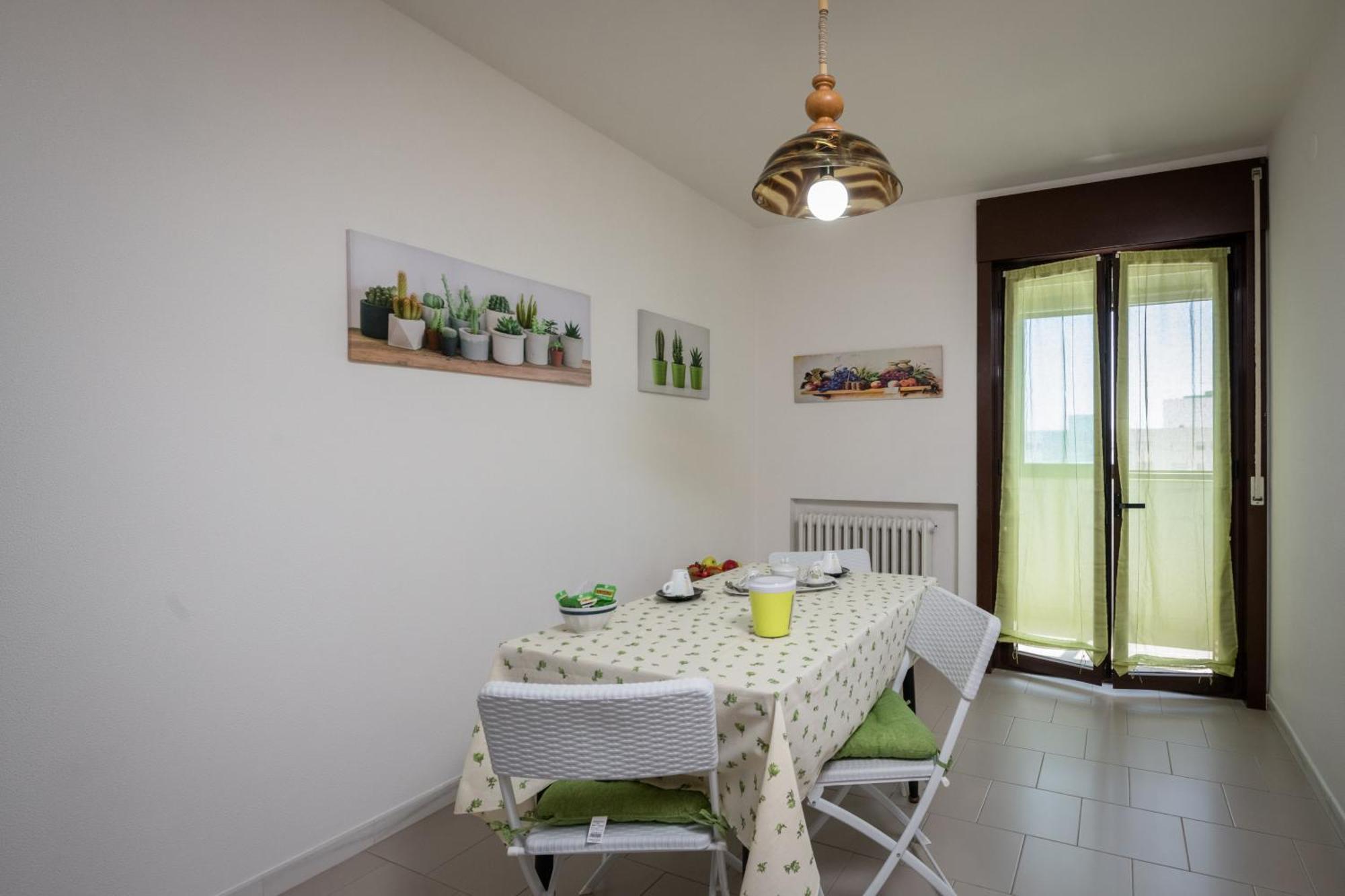 Interno 14 Bed & Breakfast ตารันโต ภายนอก รูปภาพ